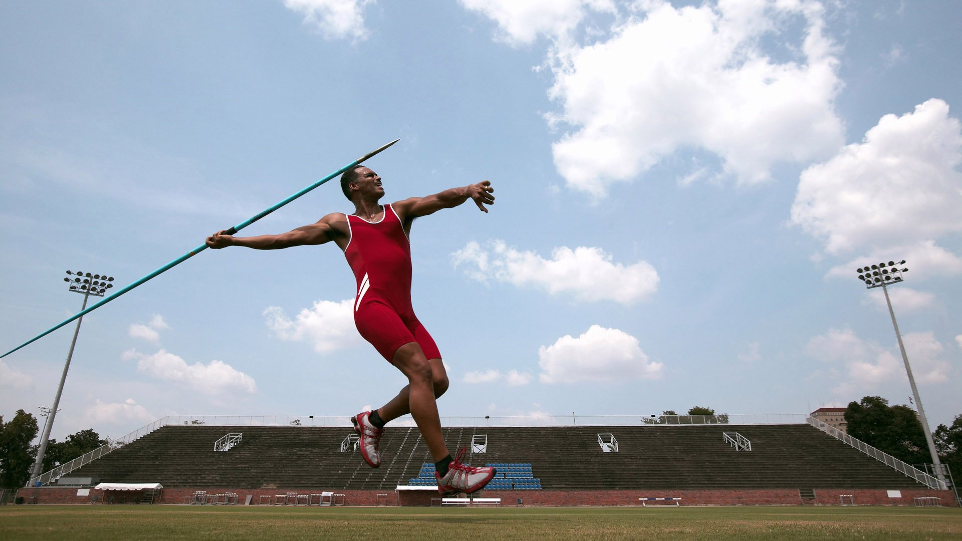 开云·体育官网APP下载-自由泳长距离稳定发挥再添奖牌，自由泳长距离游技术