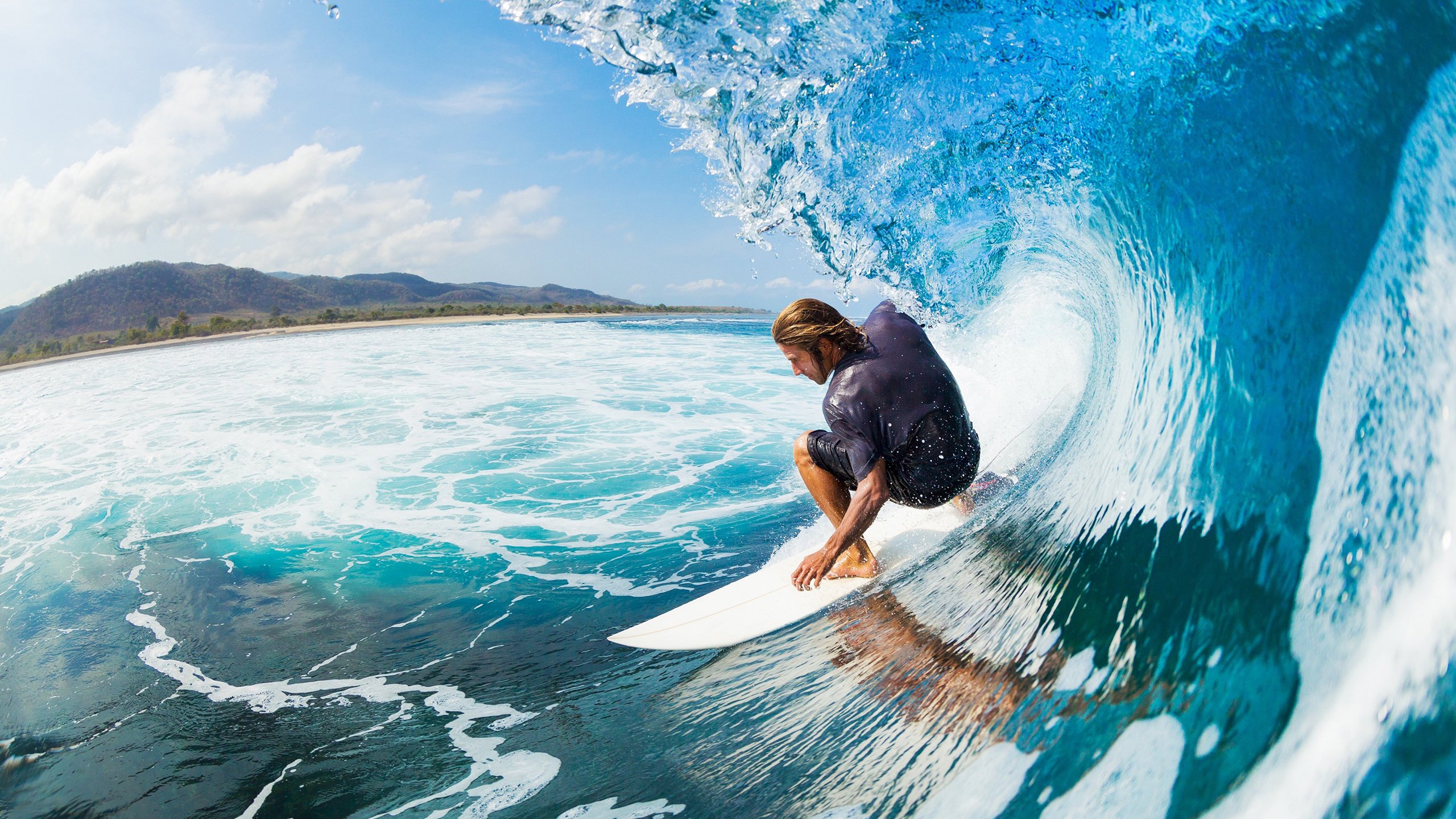 开云·Kaiyun网页版-英超激烈角逐，豪门纷纷奋战追赶